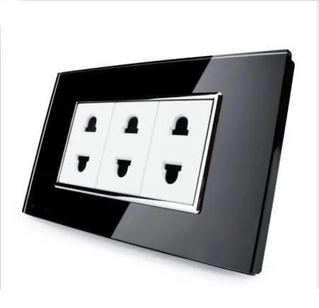 Tomada de Energia Livolo 3 Plugs US Preto VL-C3C3A-82 image